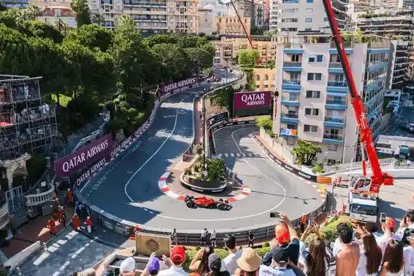 De bekende haarspeldbocht in Monaco